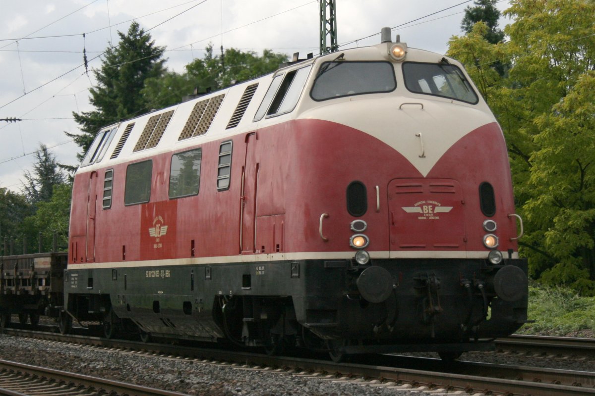 Тепловоз v200