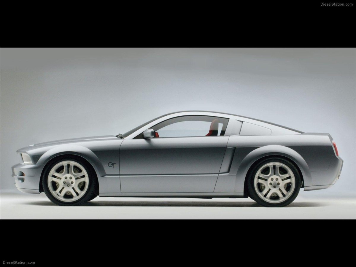 Ford Mustang gt 2003