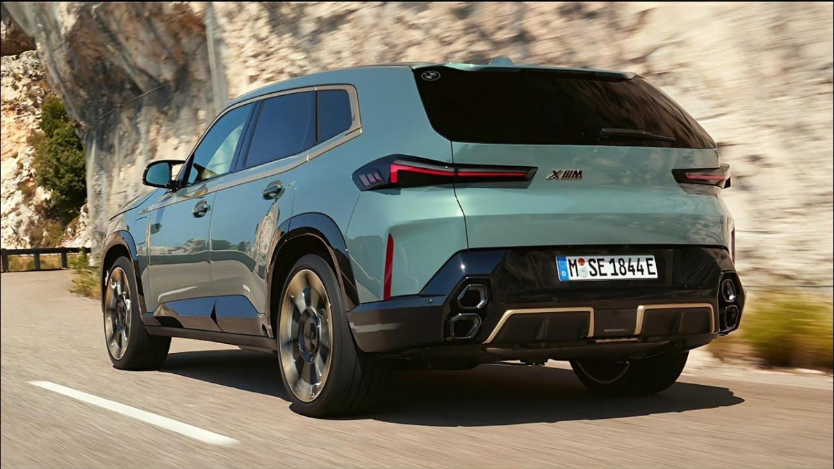 BMW XM 2023