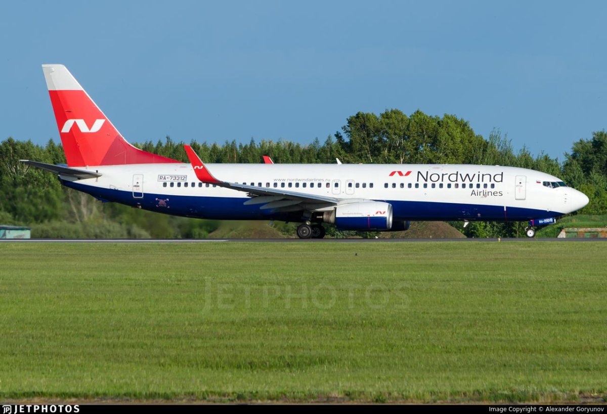 Боинг 737-800 Северный ветер