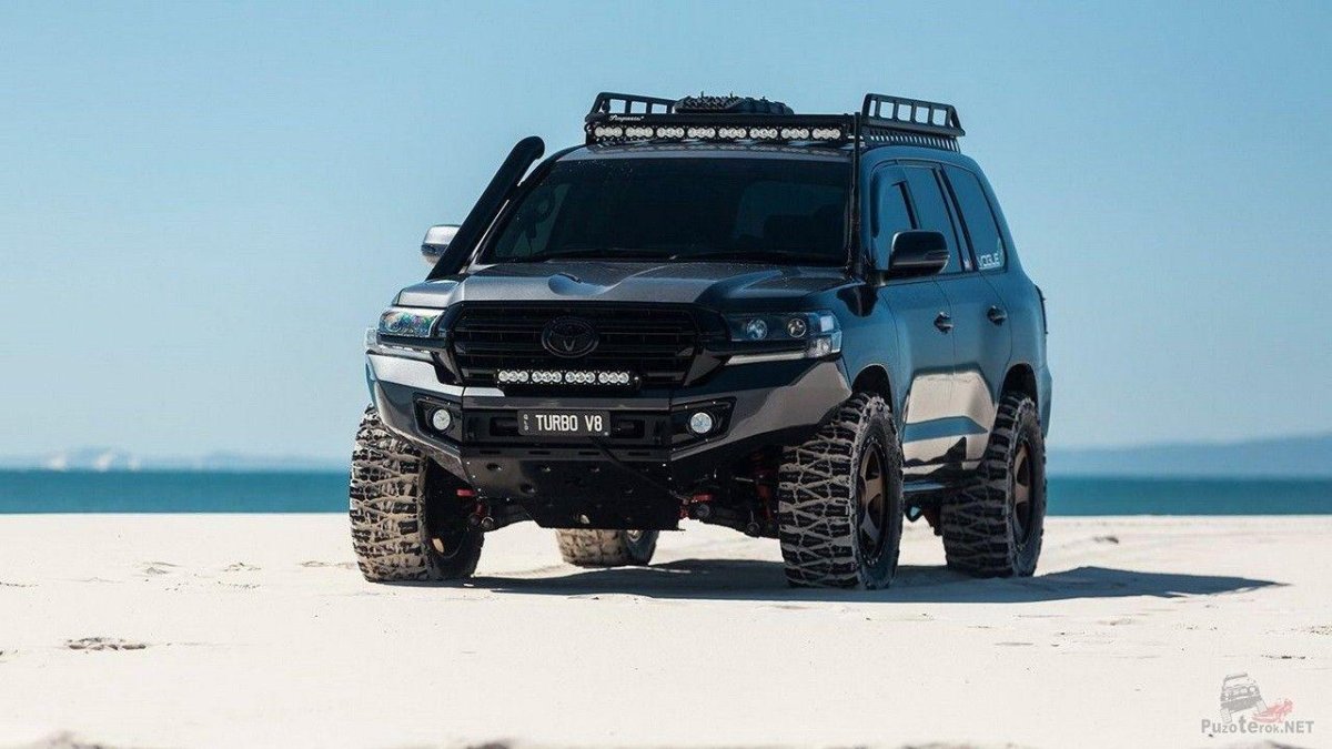 Внедорожный Toyota Land Cruiser 200