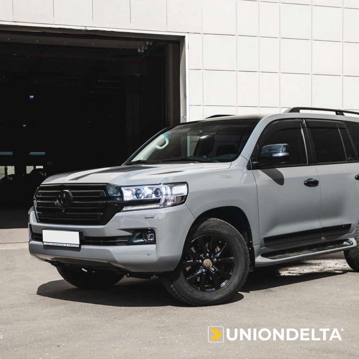 Toyota Land Cruiser 200 2020