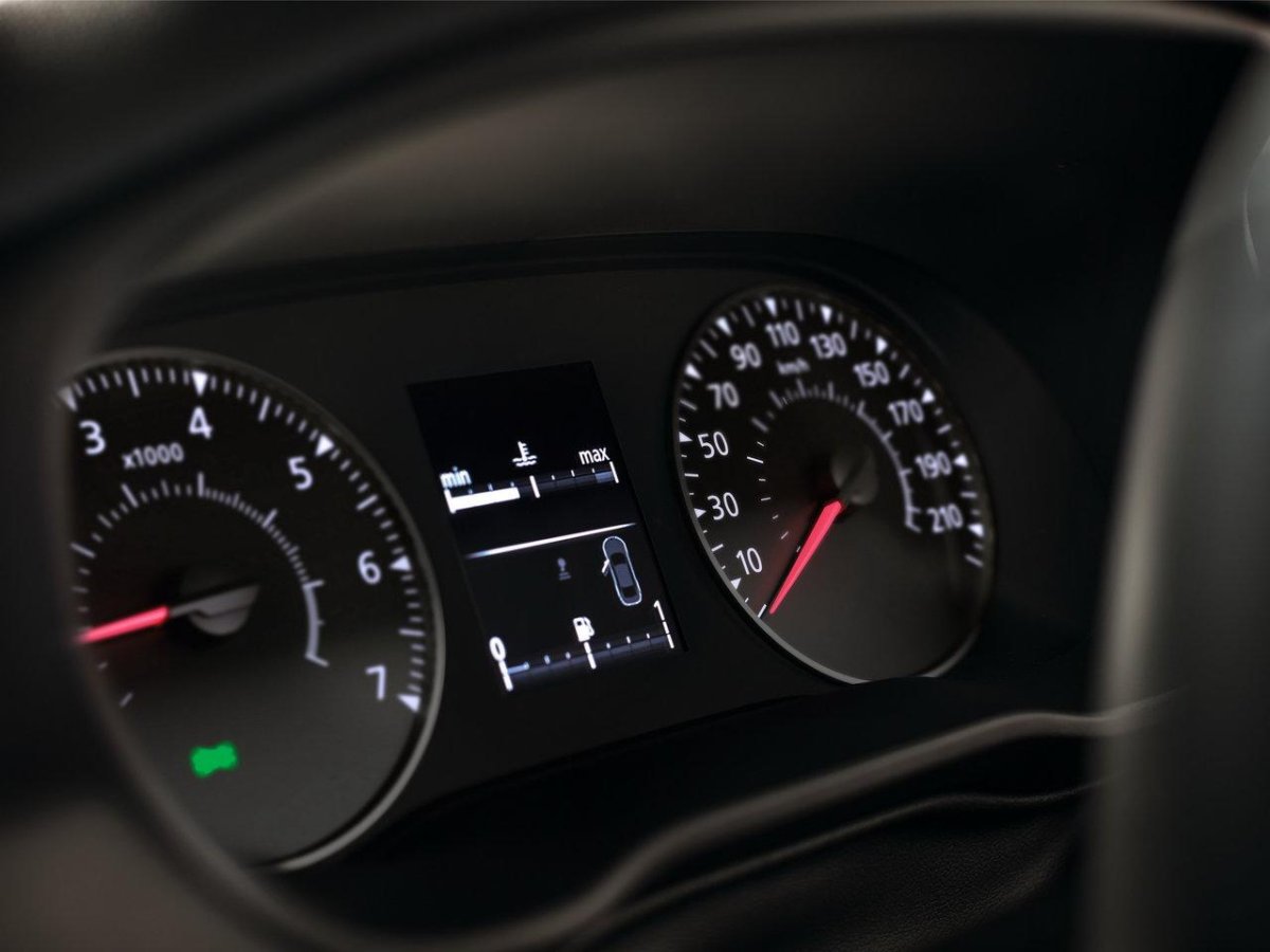 Duster 2021 приборная панель