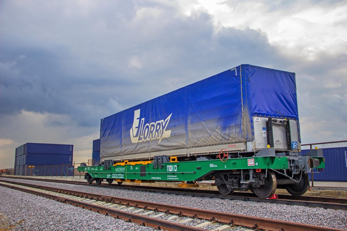 Контрейлерная платформа 13-5205