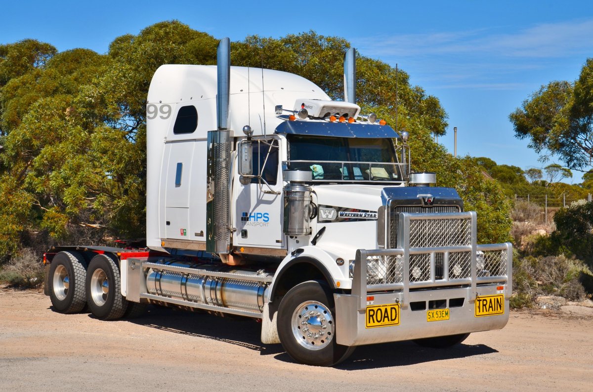 Грузовик White Western Star