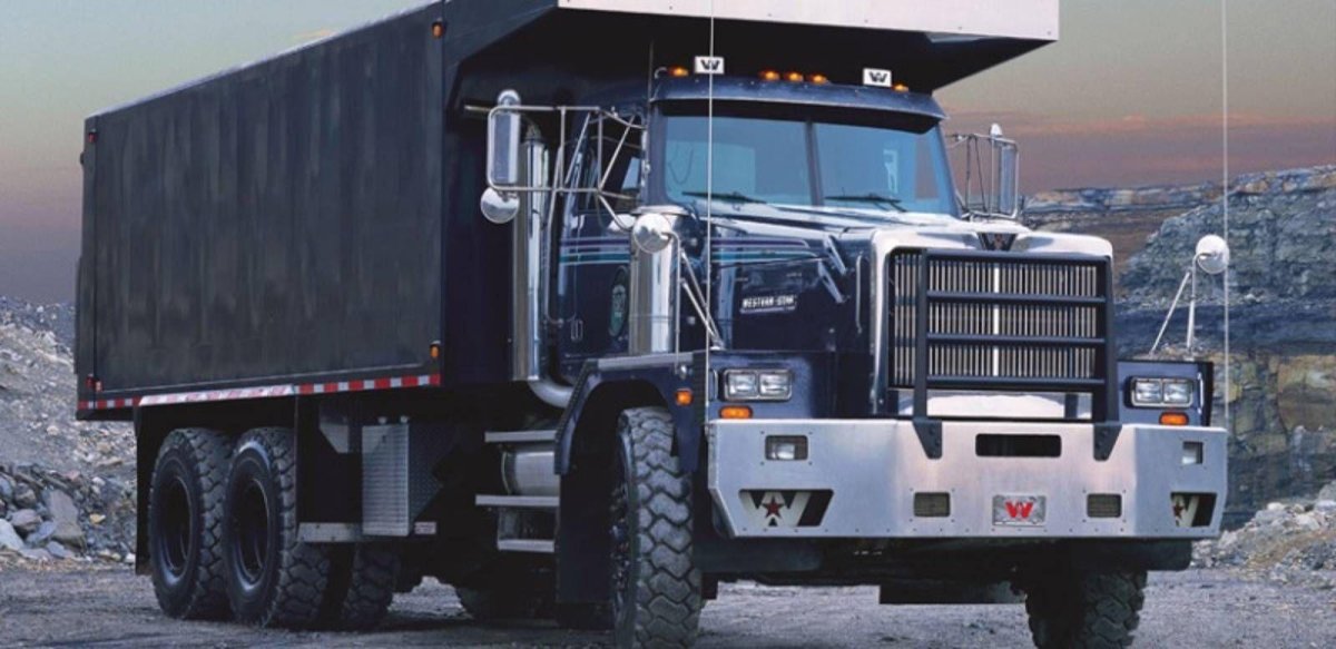 Western Star 6900xd 8x8