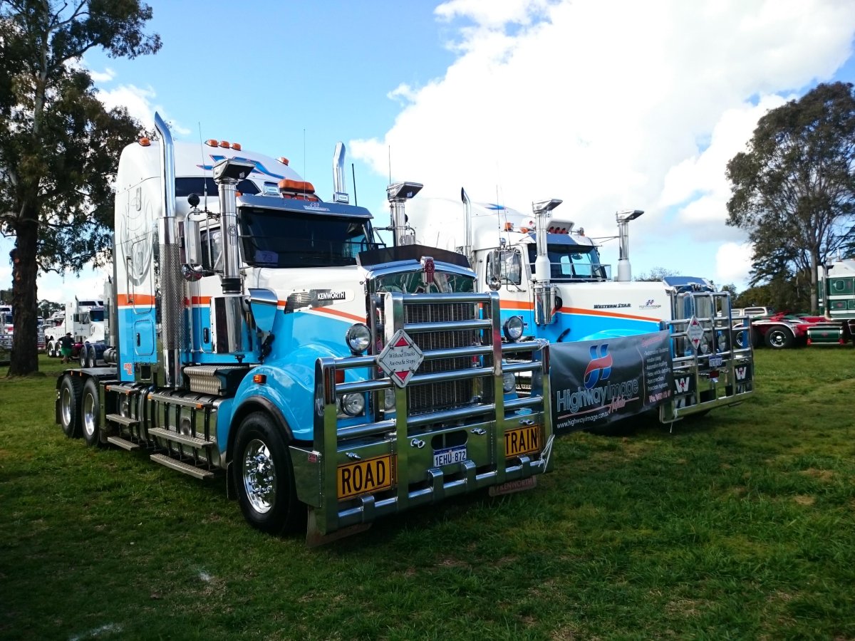 Тягач вестерн Стар 6900