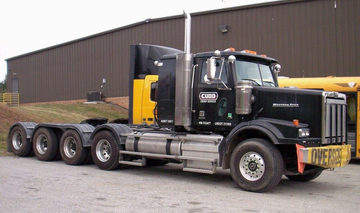 Тягач вестерн Стар