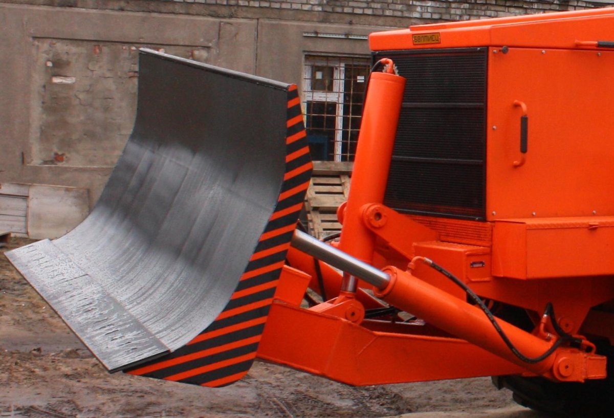 Снегоочиститель фрезерно-роторный СФР-1