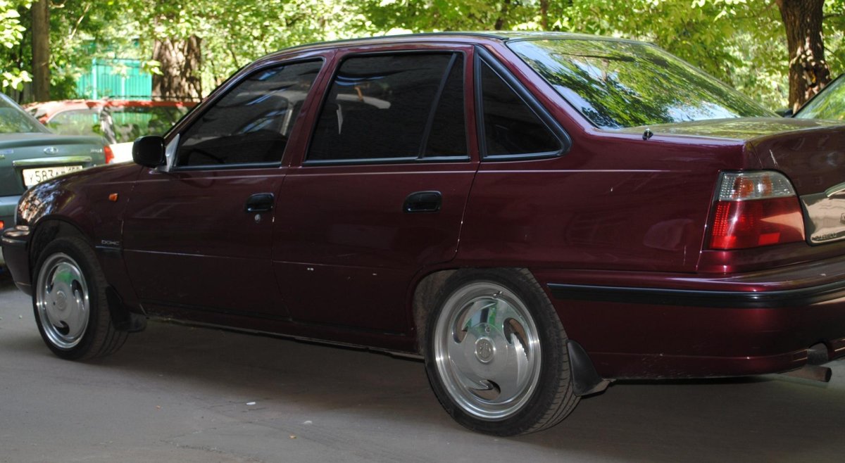 Daewoo Nexia r15