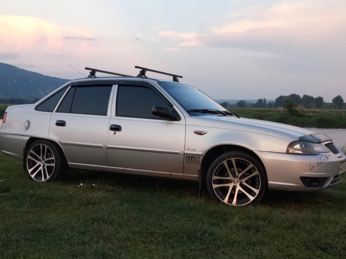 Daewoo Nexia 2 на r16