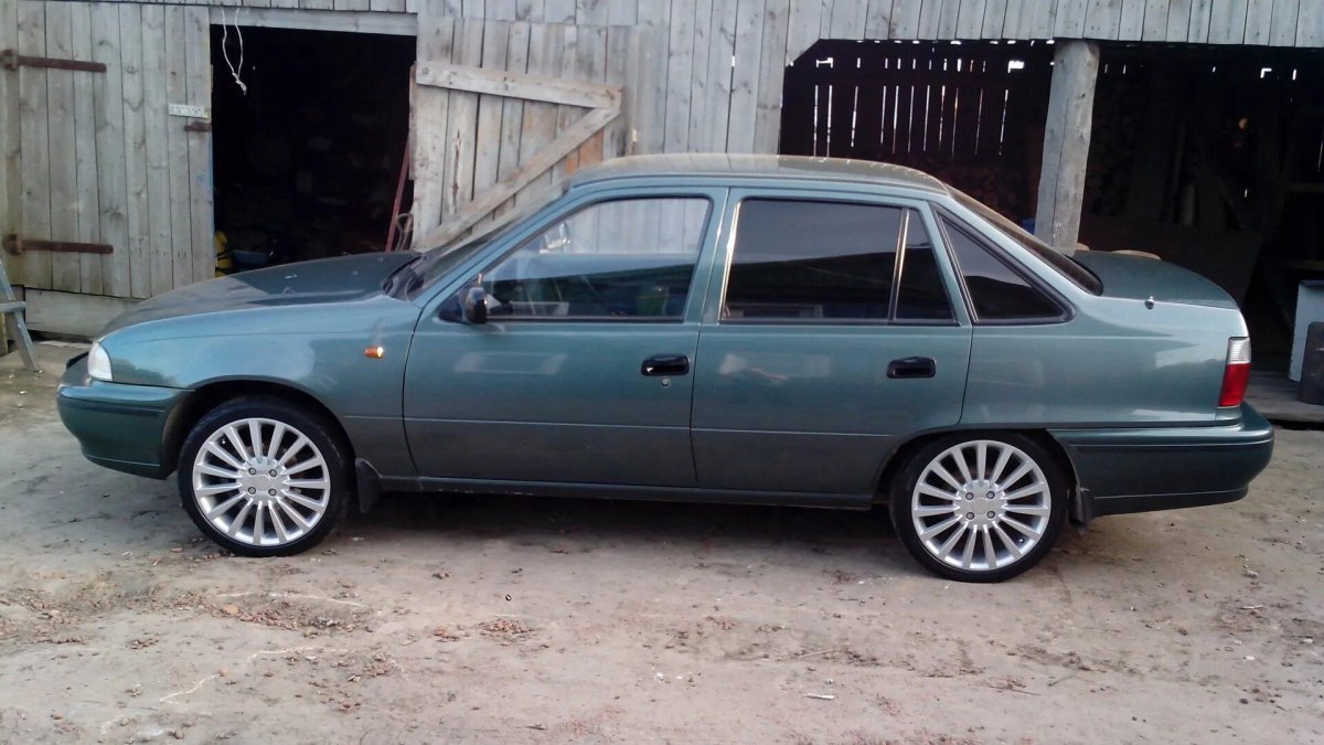 Daewoo Nexia 1 на r17