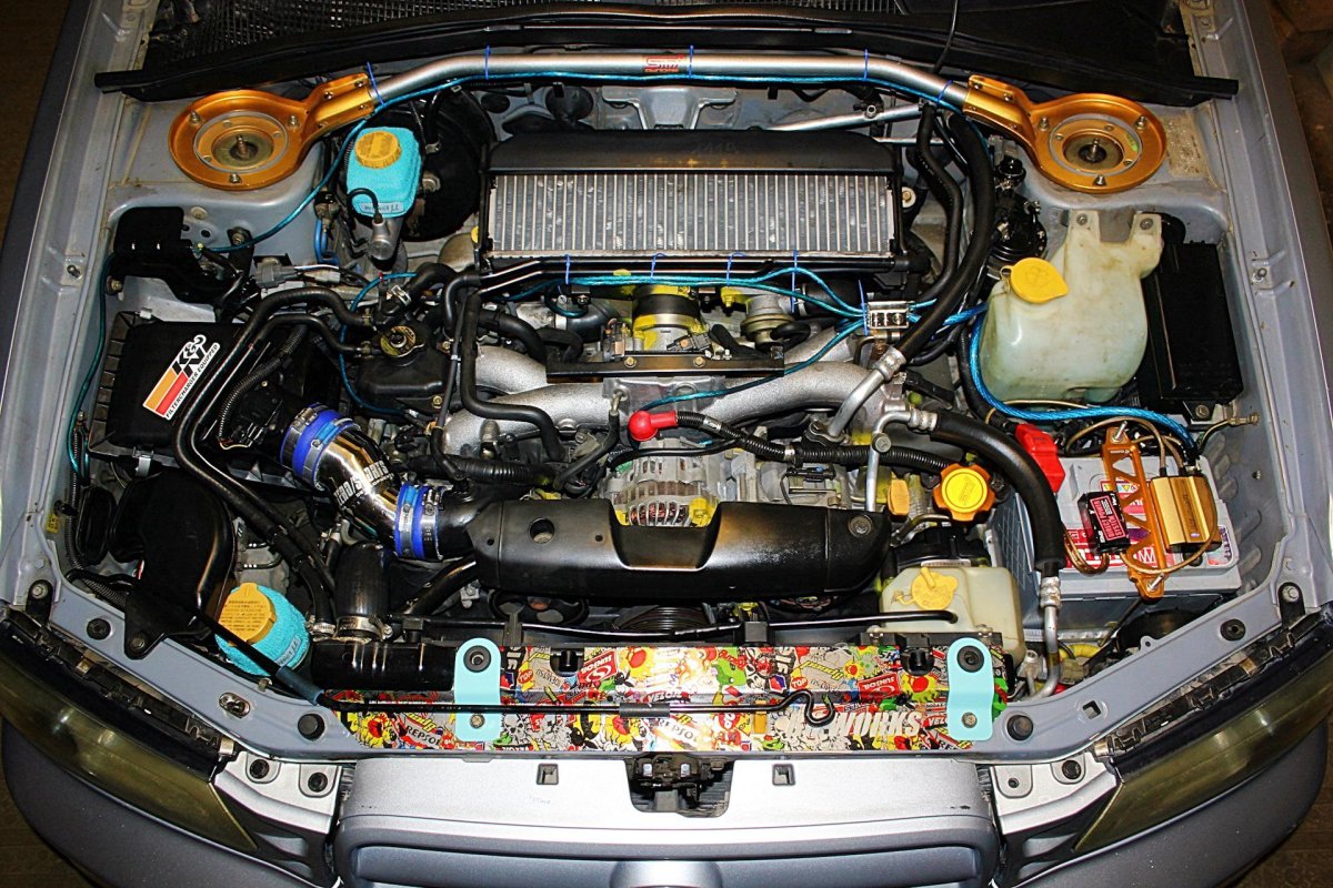 Субару Форестер СГ 5 под капотом