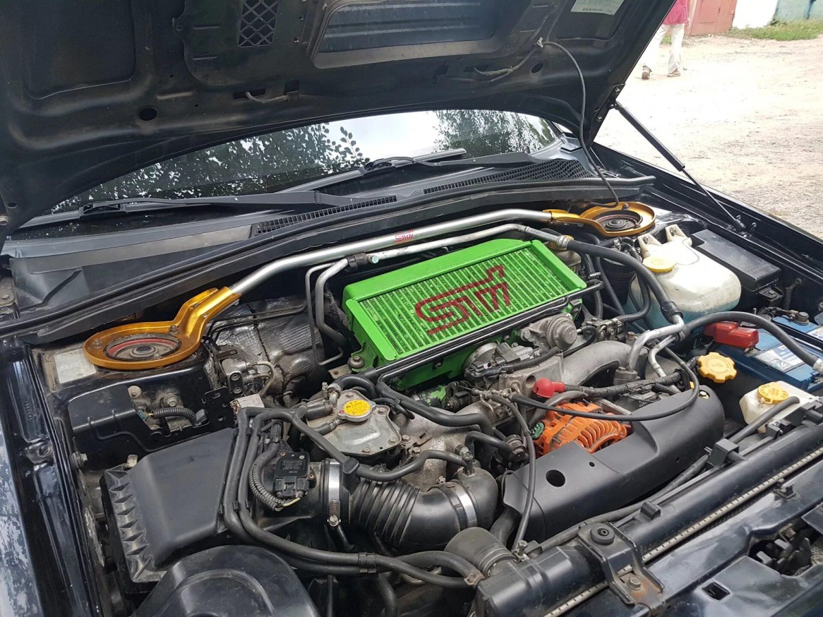 Субару Форестер СГ 5 под капотом