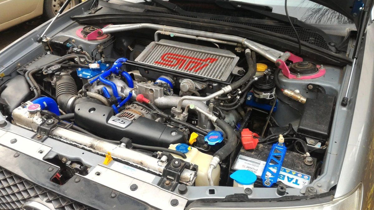 Subaru Forester sg9 подкапотка