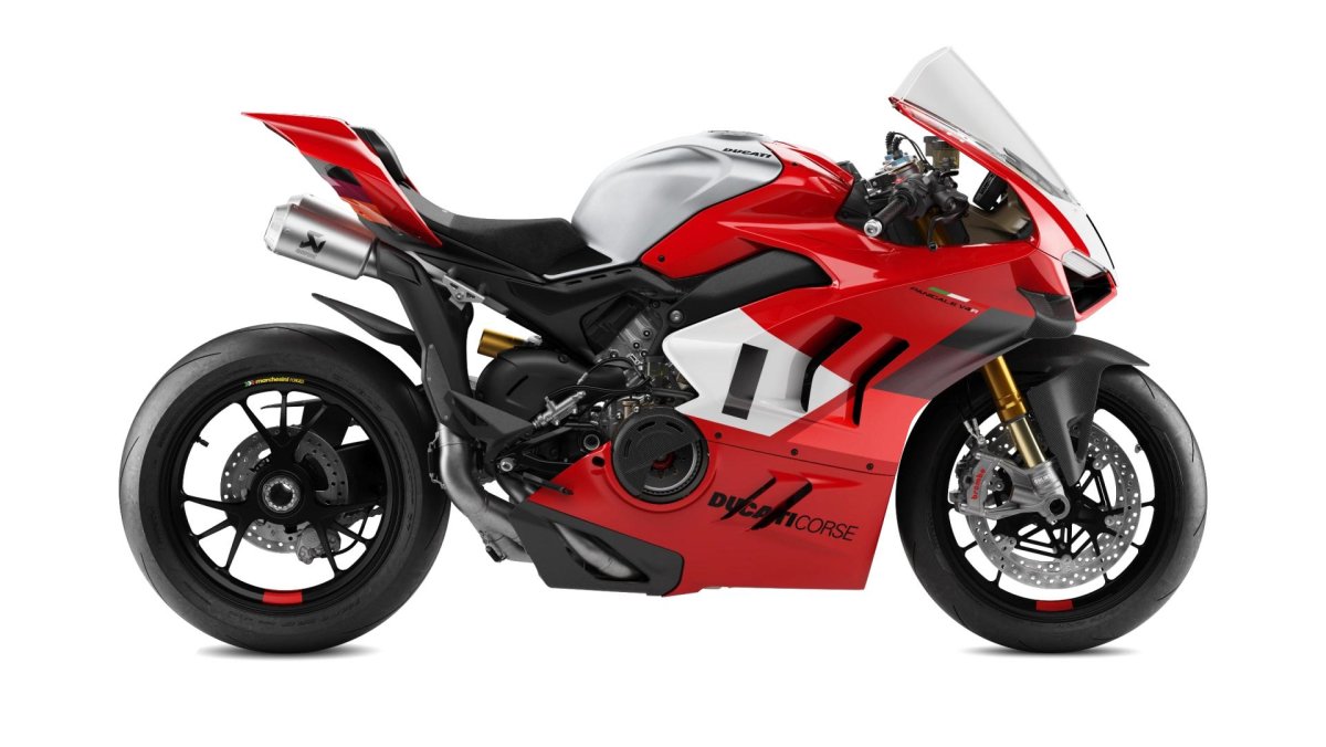 Ducati Panigale v4 Red