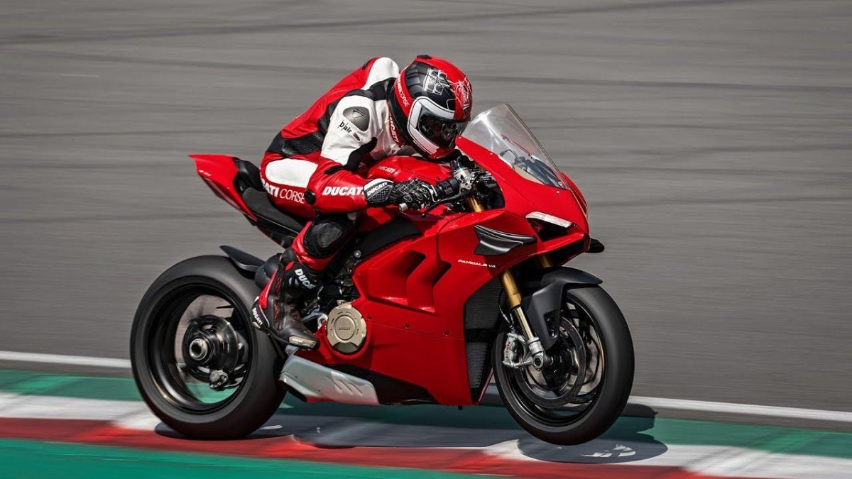 Мотоцикл Ducati Panigale v4 s
