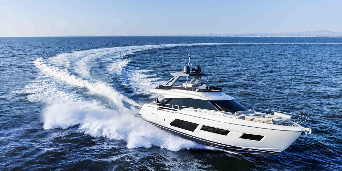 Фото красивые на яхте с флайбриджем