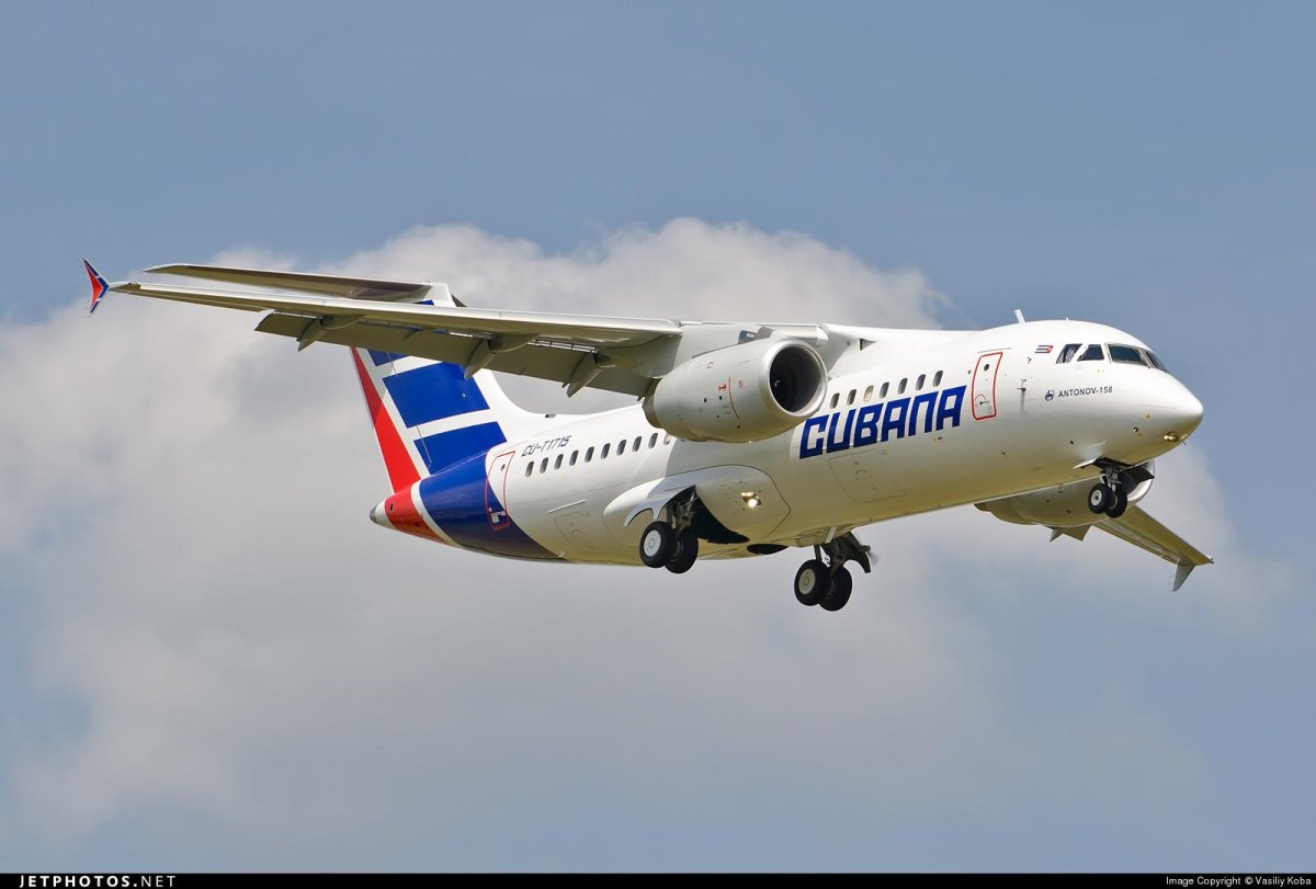 Самолет АН 158