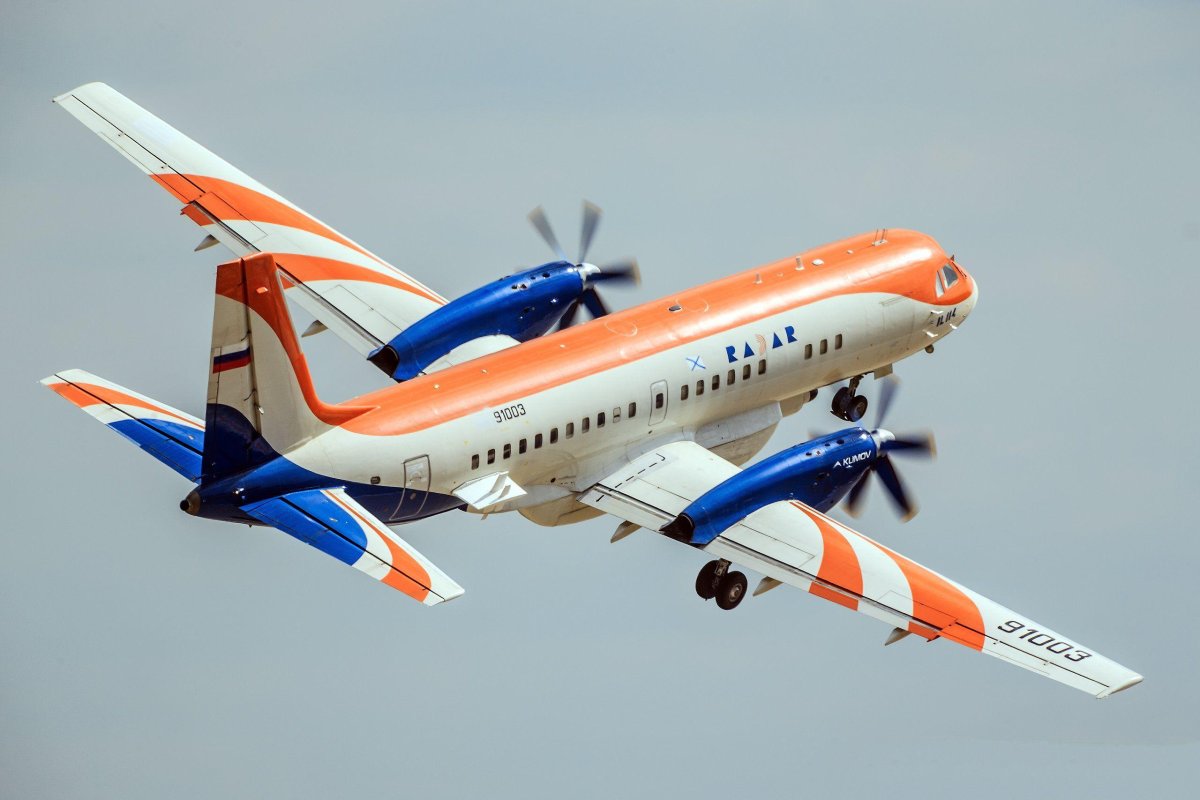 Турбовинтовой самолет ил-114