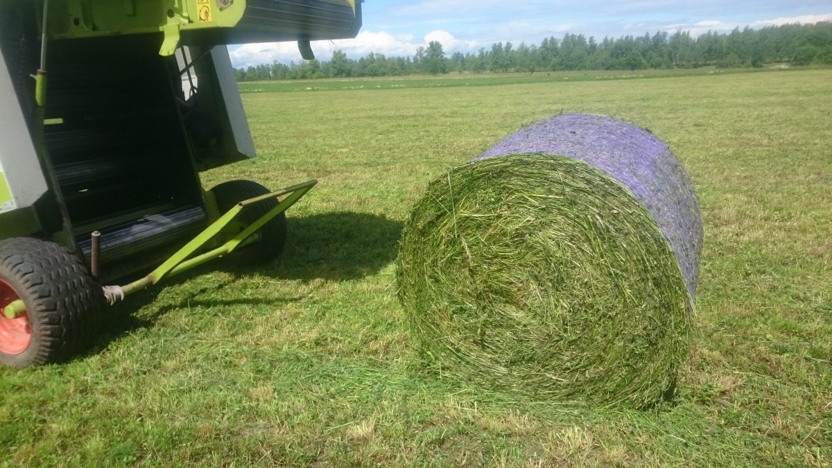 Пресс подборщик для сенажа