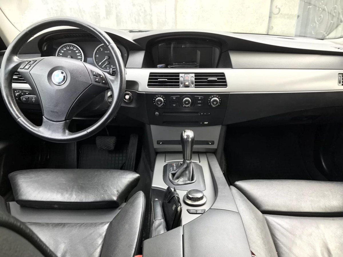 BMW 3 e60 салон