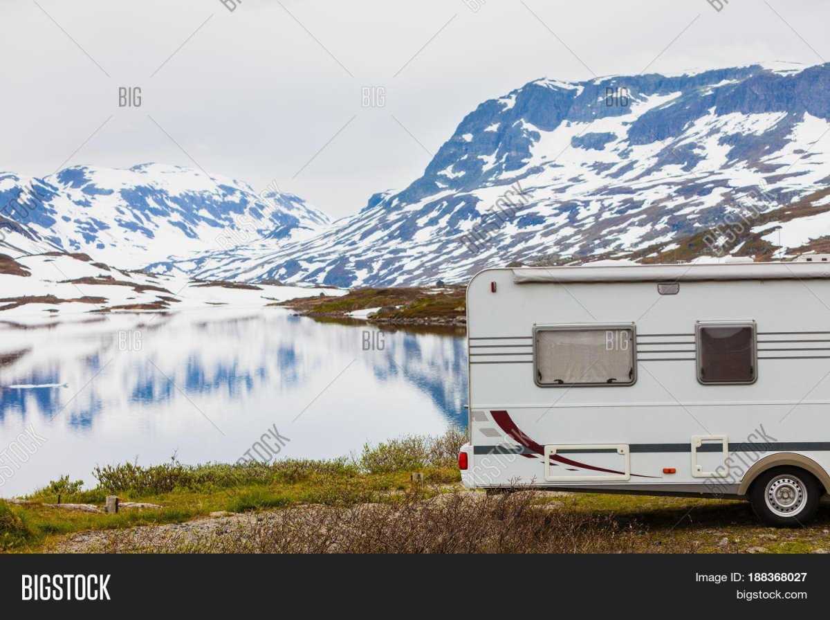 Дом на колесах в горах