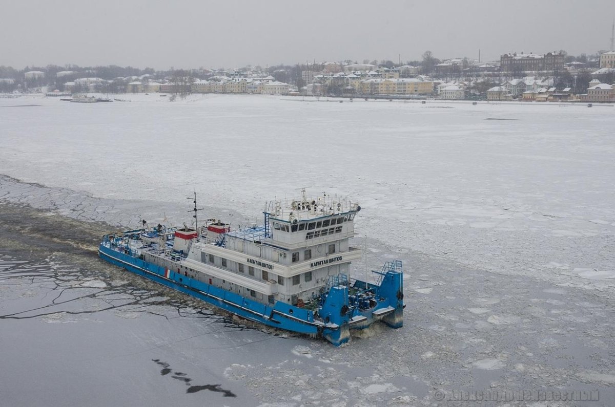 Речной ледокол
