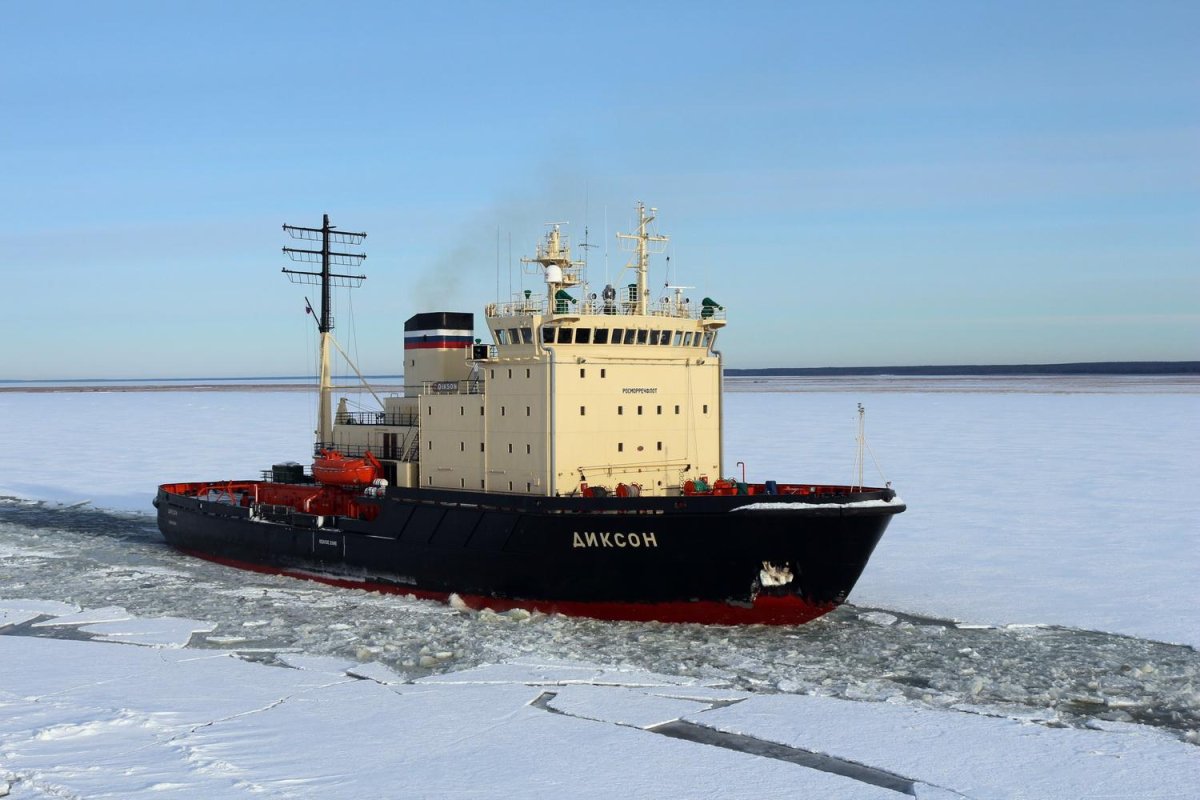 Диксон корабль Архангельск