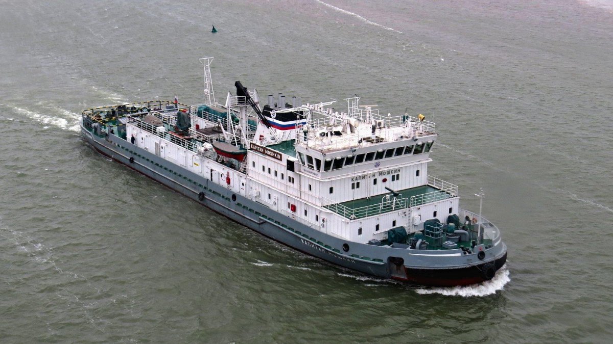 Капитан Мошкин ледокол