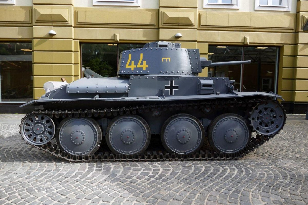 Чешский танк Прага