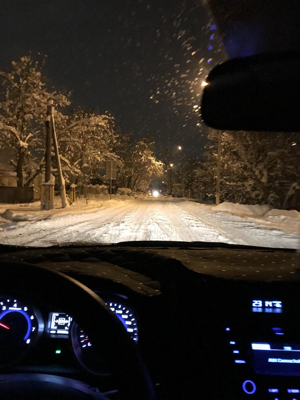 Салон Хендай Гетц ночью