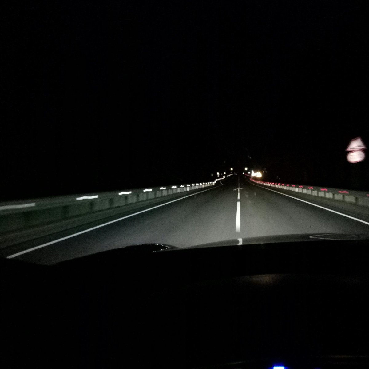 Ночной вид из машины