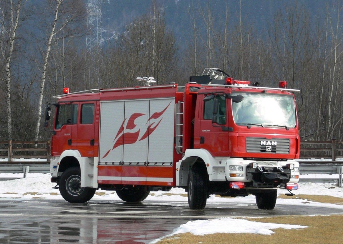 Пожарная машина Ивеко с двумя кабинами