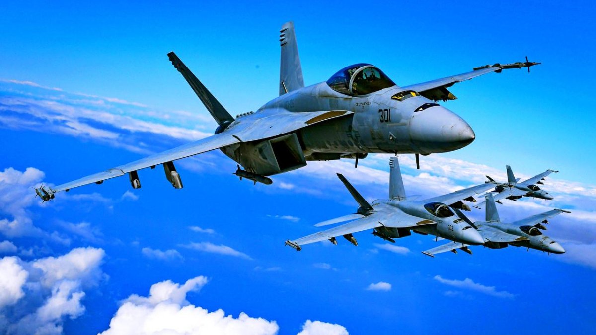 Истребитель "f/a-18c Hornet"