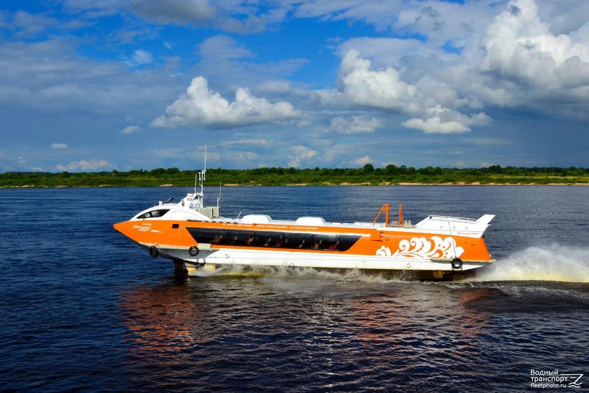 Теплоход Валдай 45р