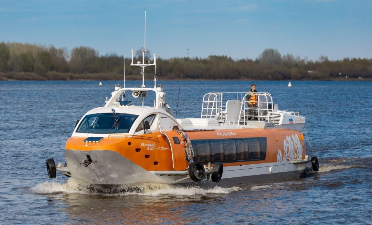 Теплоход Валдай 45р