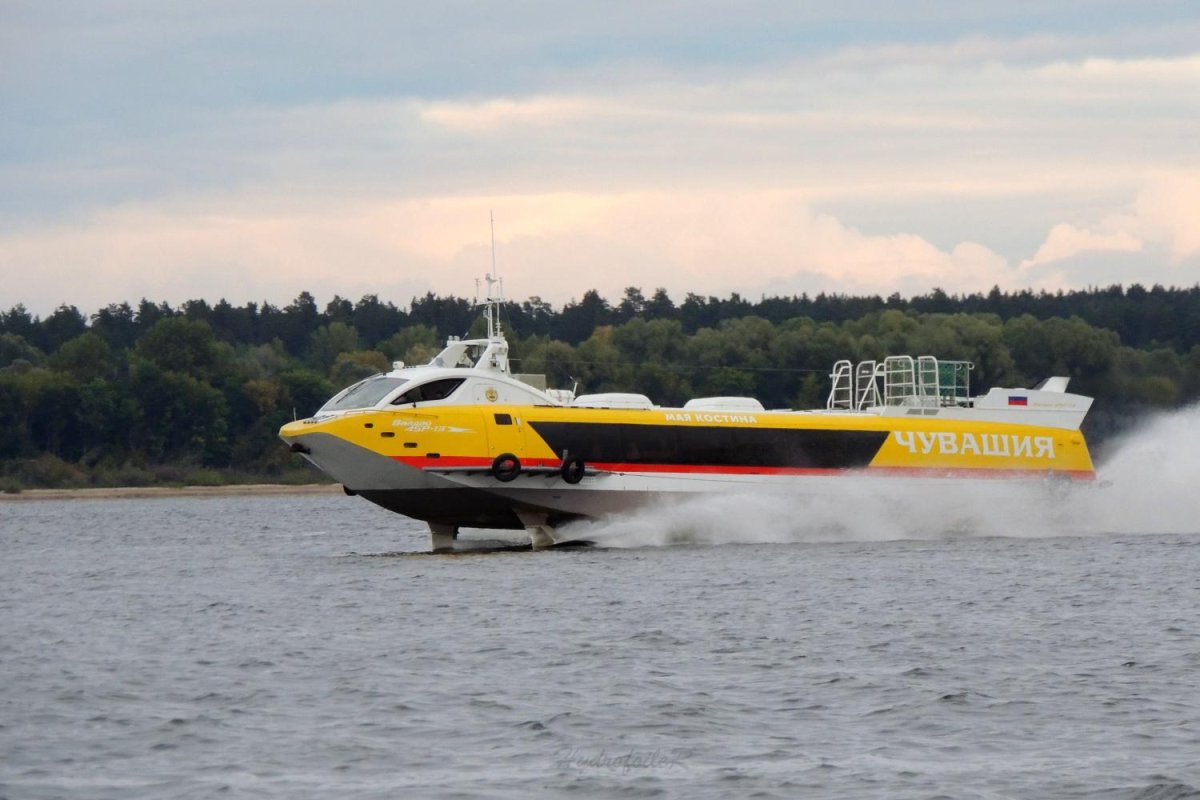 Теплоход Валдай 45