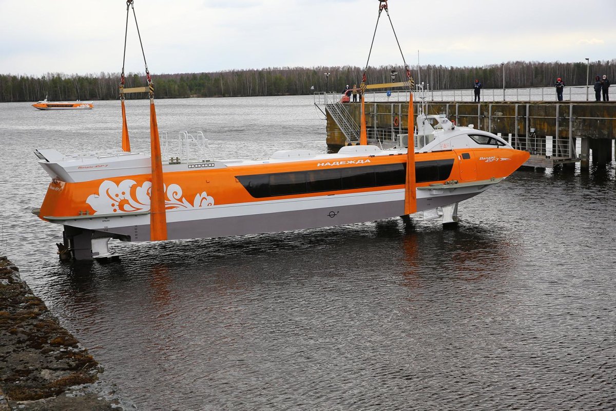 Судно на подводных крыльях Валдай 45р