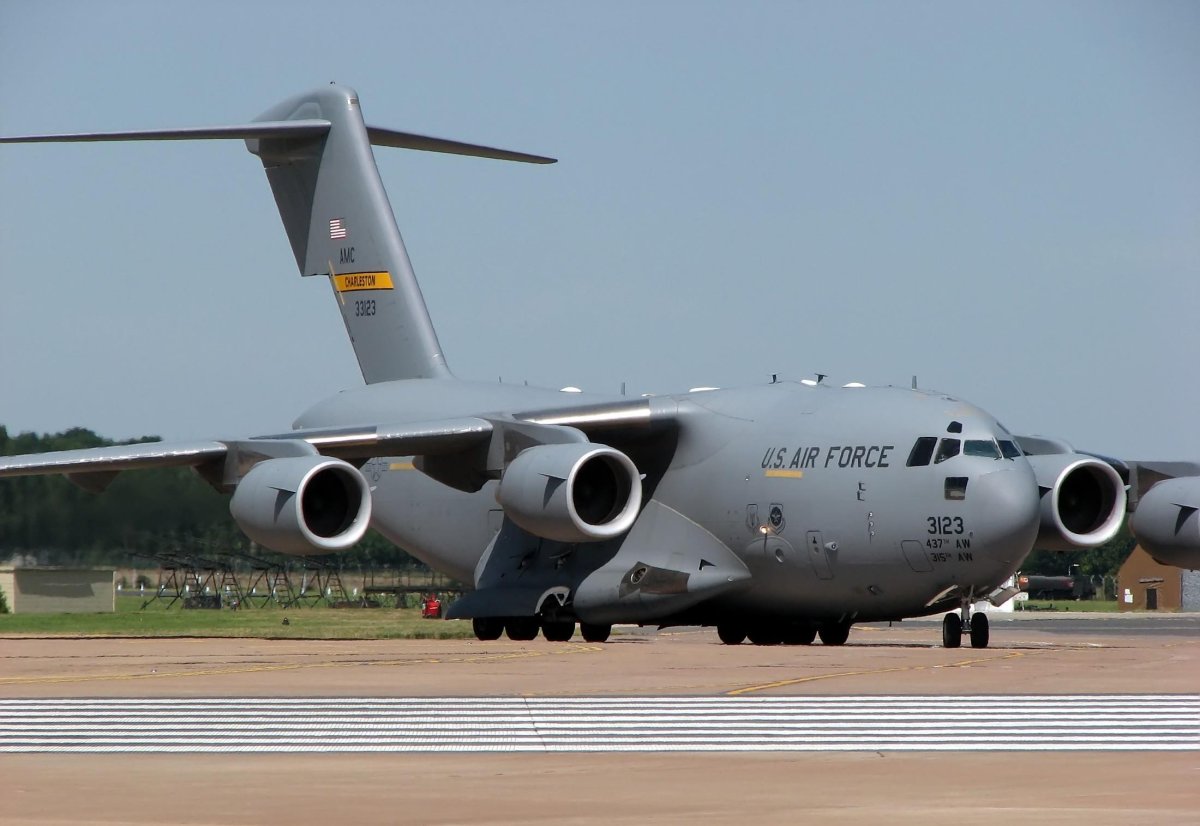 Самолет Boeing c-17а Globemaster III