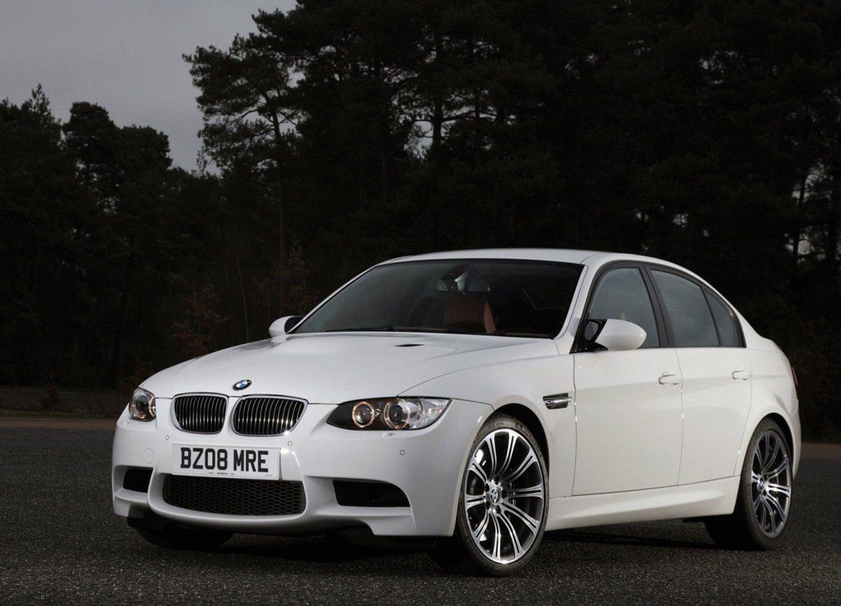 BMW m3 e90 sedan