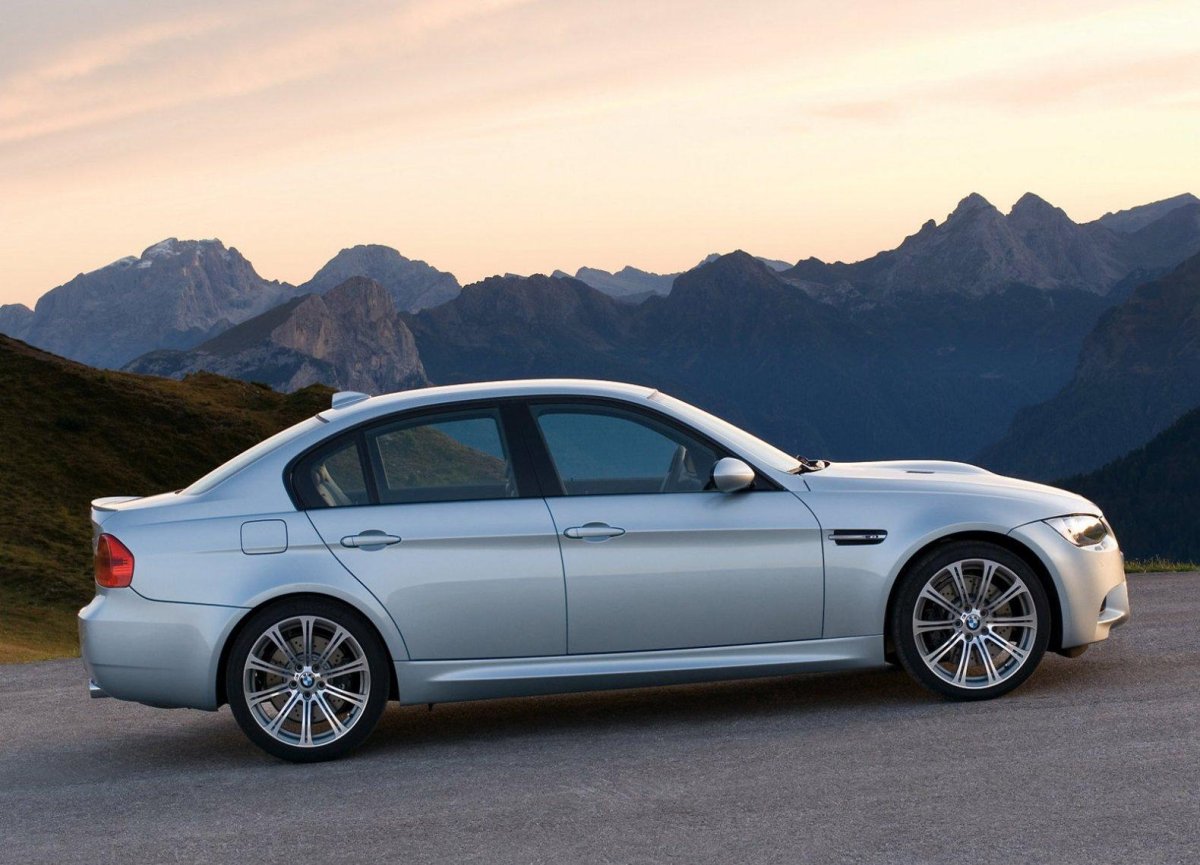BMW m3 e90 sedan