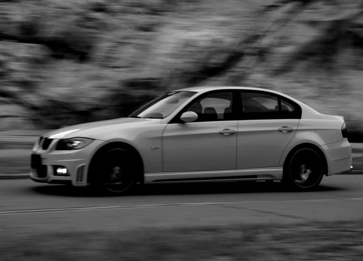 БМВ 3 серия 2008 универсал на обои