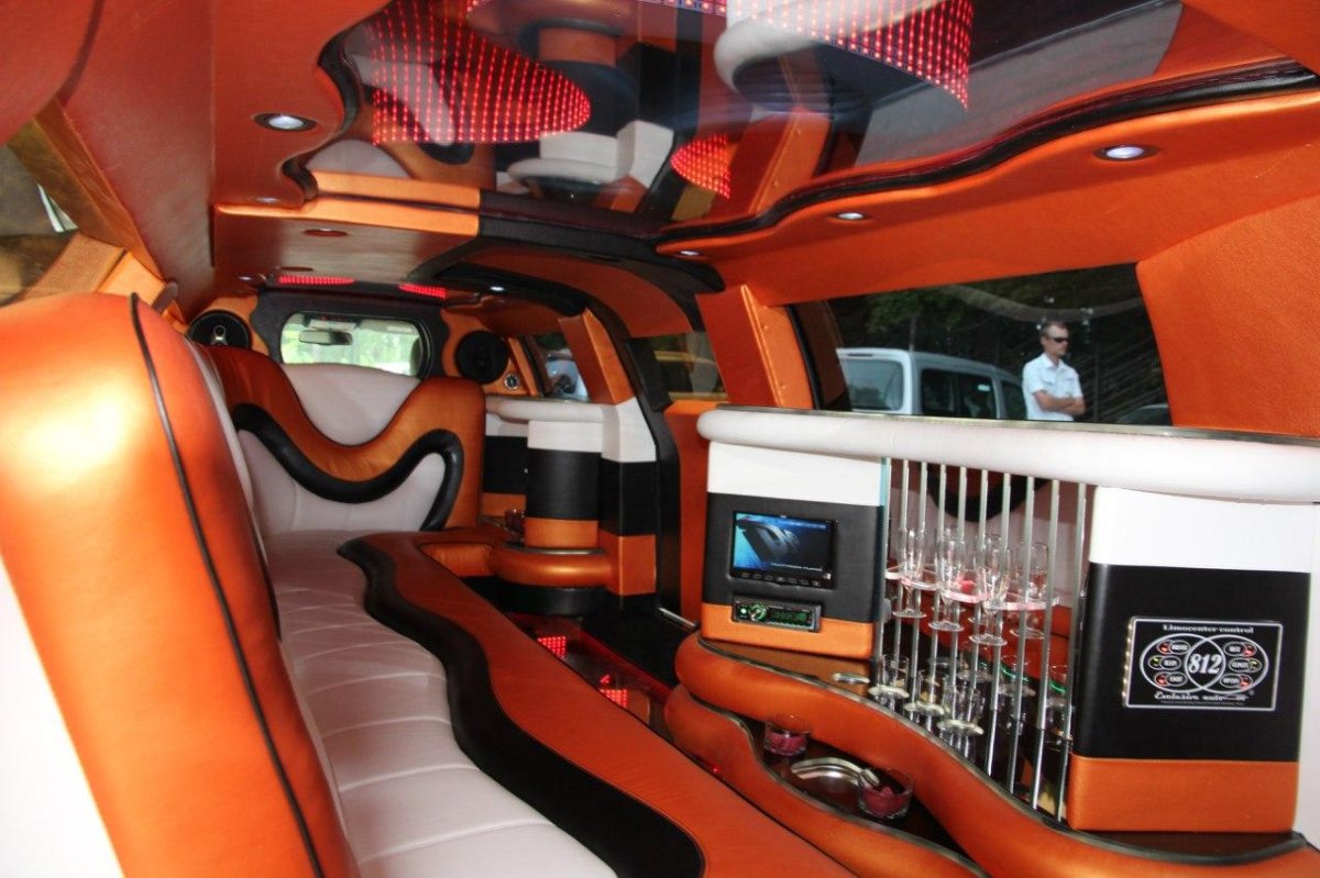Роллс Ройс лимузин салон