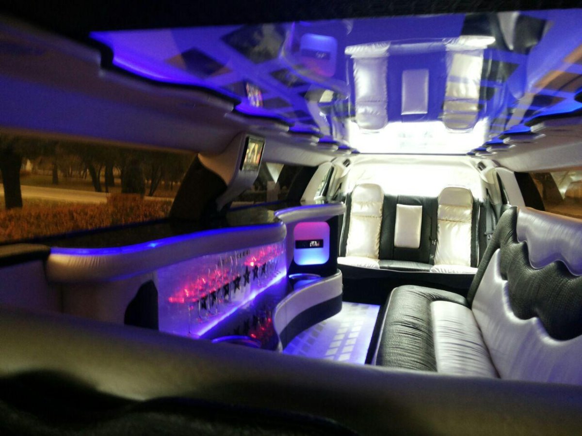 Chrysler 300c лимузин салон