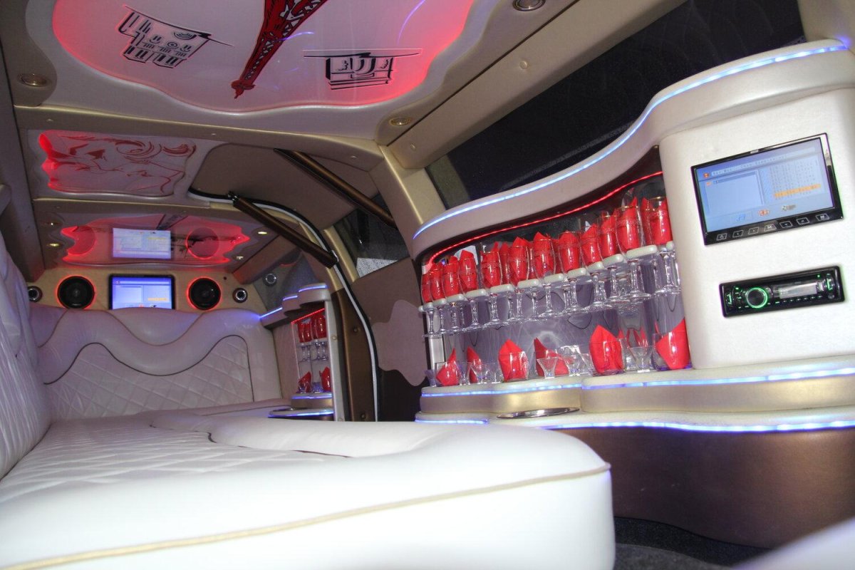 Лимузин внутри Влада а4