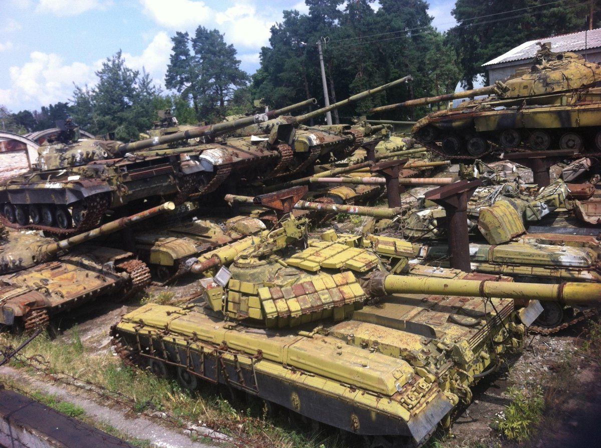 Кладбище танков т-72