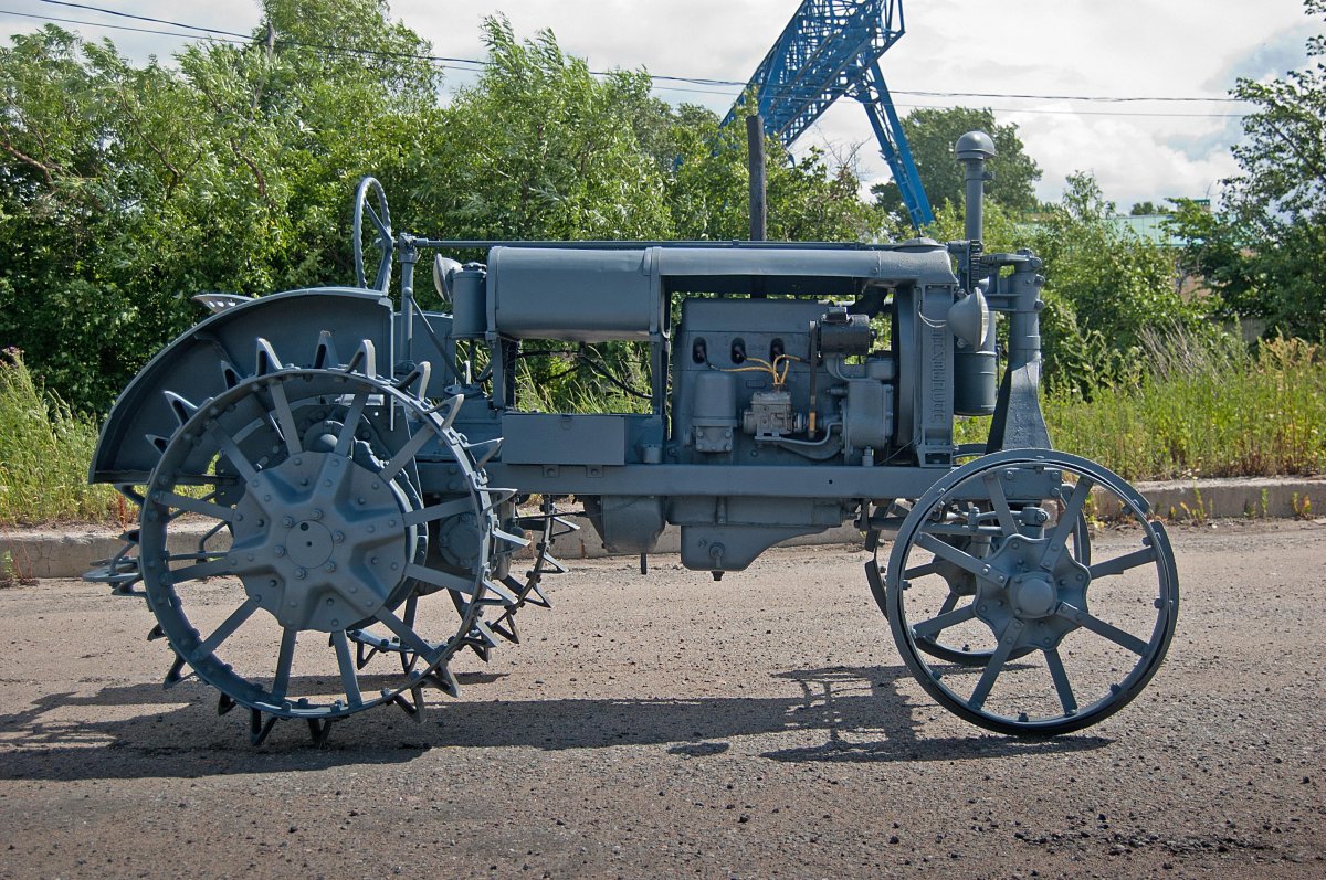 Фордзон-Путиловец трактор универсал