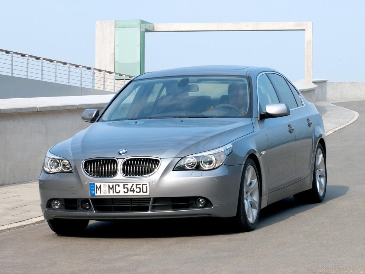 BMW 545 e60