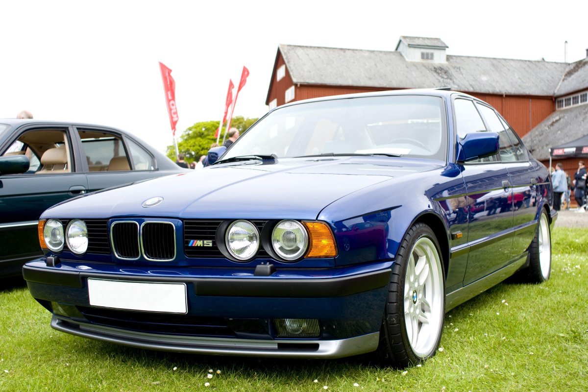 БМВ 5 34 кузов